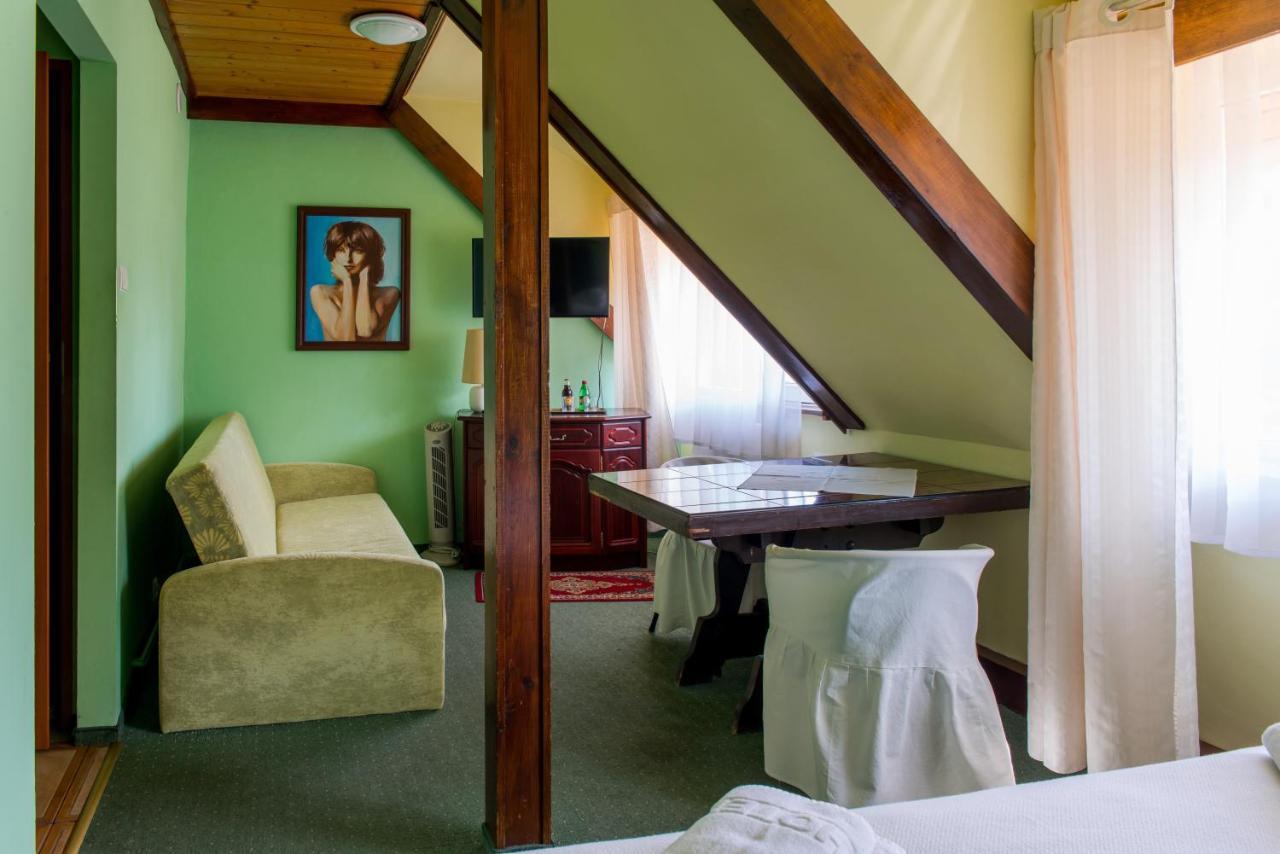 Park Inn Resort Lowicz Walecki Exterior photo